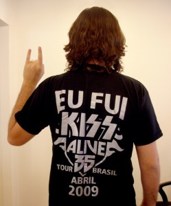 Raphael, amigo do blog, FOI! E vibrou com o show baseado no "Alive". 