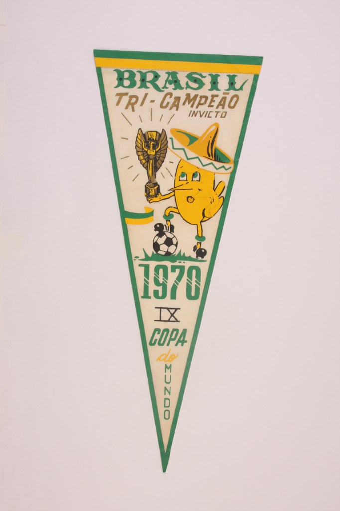 Flâmula da Copa 70, coleção de Marcelo Monteiro. FOTO: Bruno Gabrielis, Museu do Futebol