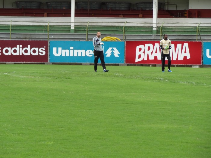 a Diego Cavalieri, destaque na meta tricolor em 2012.