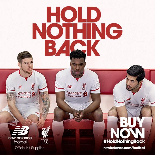 Ficam para a história os anúncios com jogadores que já foram embora. O Sterling participou do lançamento do away kit do Liverpool para 2015-16. NB.
