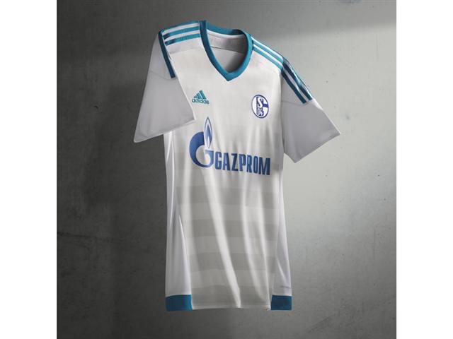 Segunda camisa do Schalke para 2015-16. 