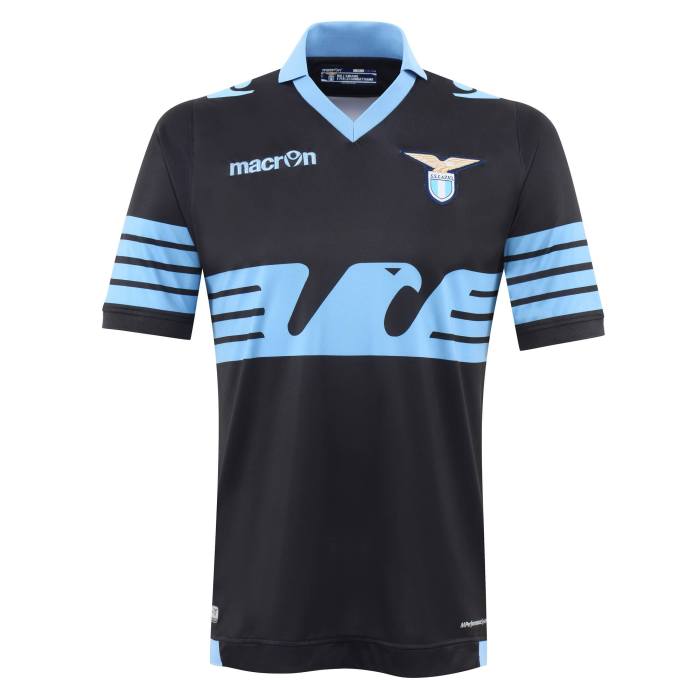 Nova versão da maglia dell'aquila 2015-16 