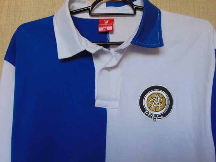 O primeiro uniforme dos hoje rojiblancos era assim: como o Athletic Club, de Bilbao, que inspirou a criação do Atlético de Madrid.